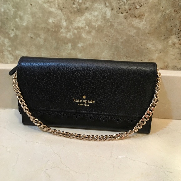 kate spade Handbags - Kate Spade Clutch/ Wallet